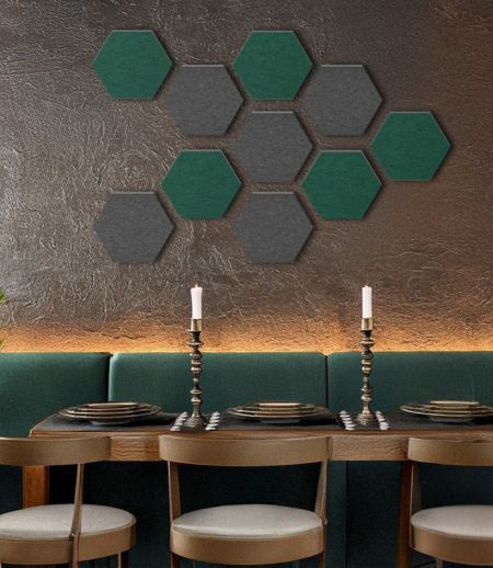 Schallabsorber mit Filzoberfläche passend zur Einrichtung im Restaurant