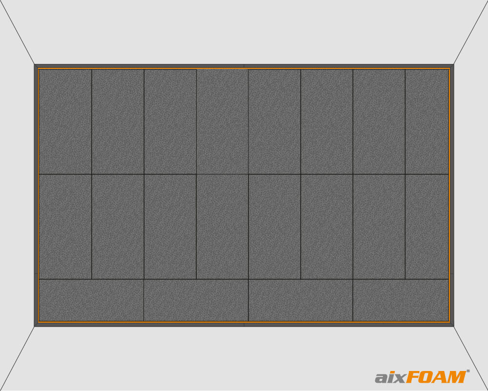 Des absorbeurs de bruit plats avec des équipements autocollants sont collés dans la sous-structure pour une toile murale sur toute la surface.