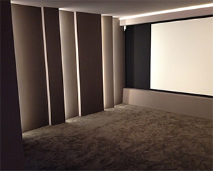 Wall and floor in the new aixFOAM home cinema