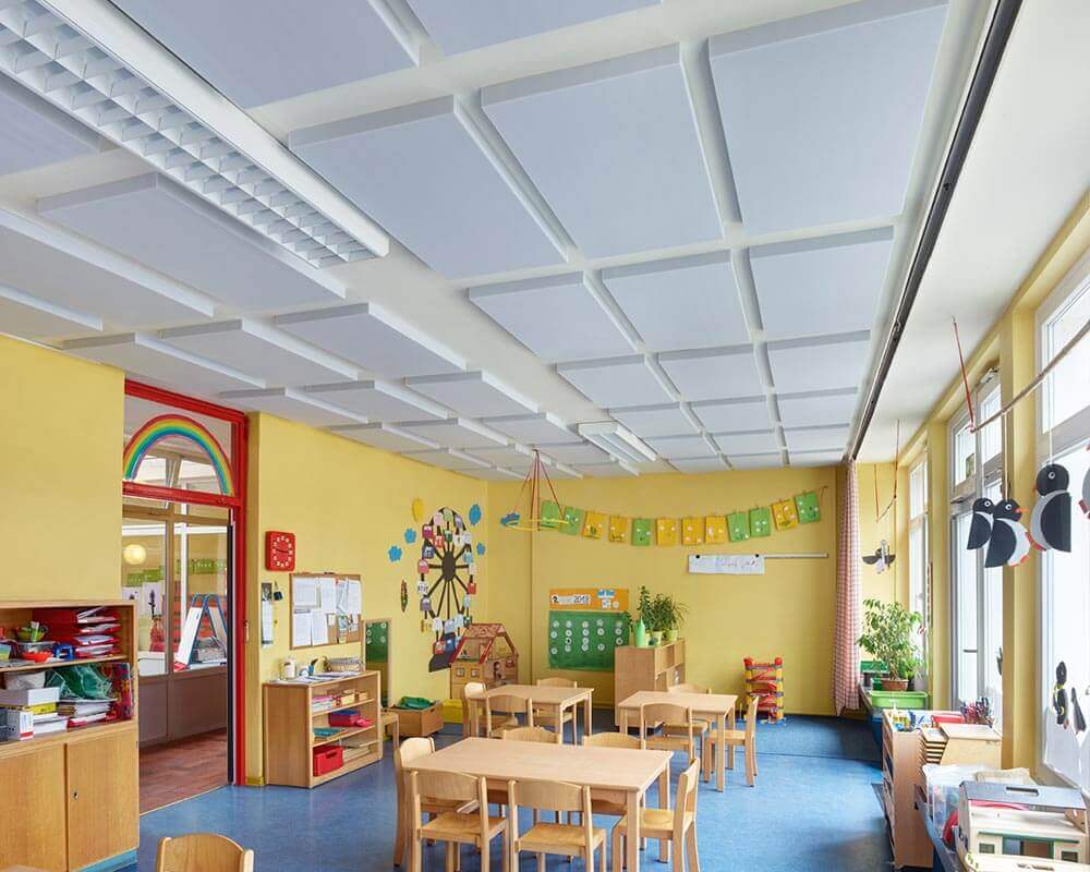 Sound absorber FLAT Plus with shadow gap on a kindergarten ceiling